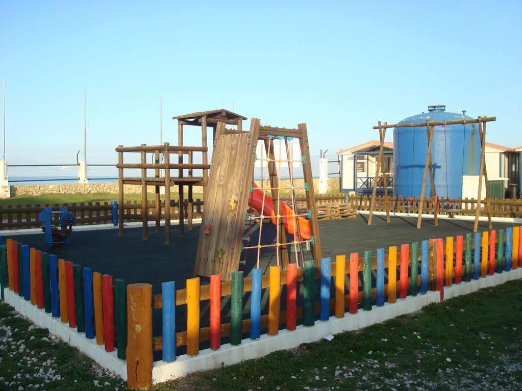 Penichepraia - Bungalows, Campers & Spa Екстер'єр фото