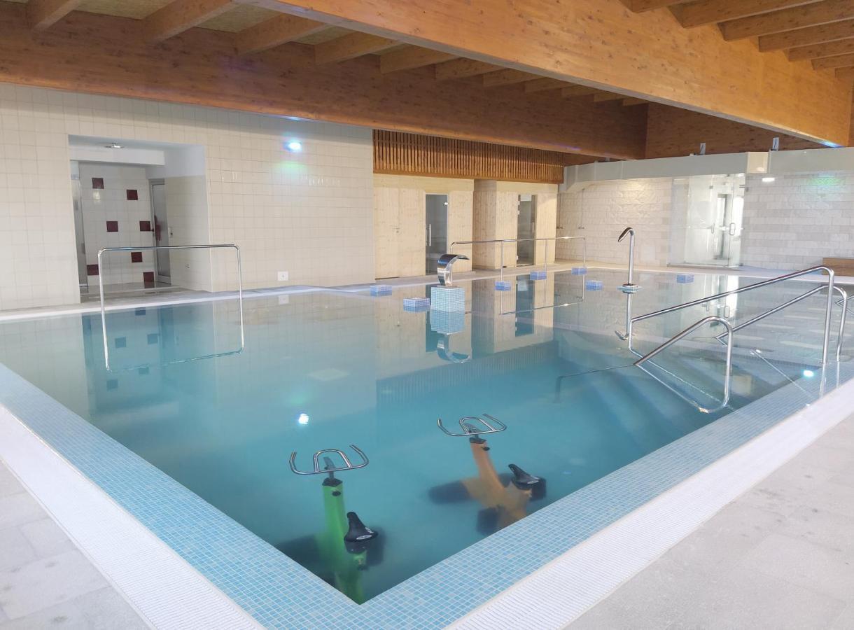 Penichepraia - Bungalows, Campers & Spa Екстер'єр фото